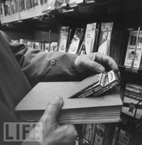 Booster Device Makes this a Burglary! California Shoplifting & Theft Defense